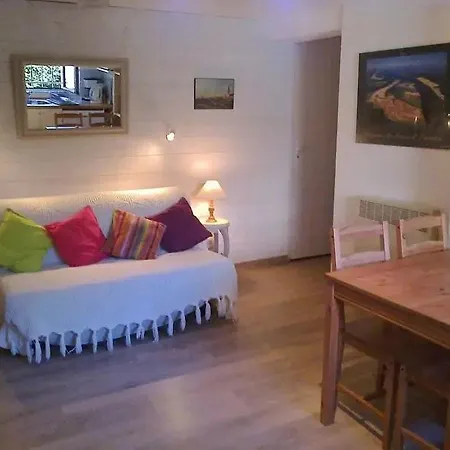 Apartment Agreable Avec Jardin Calme Et Detente *